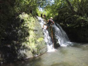 descenso en barranco - la hermida